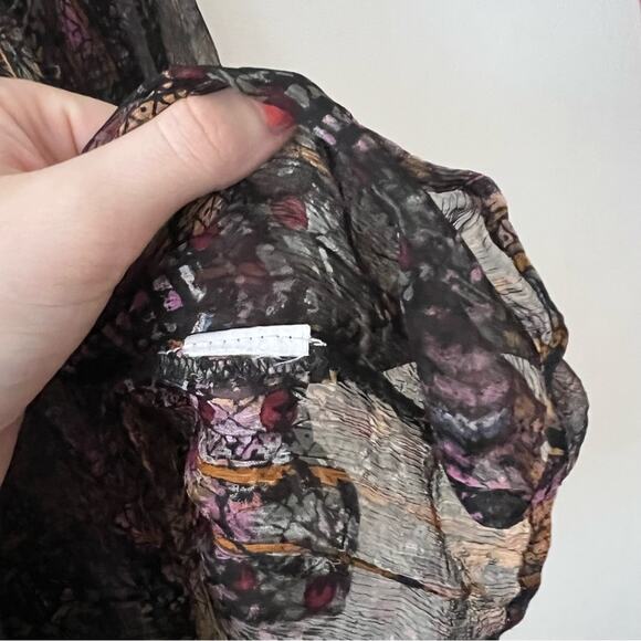 Mes Demoiselles Katarina Crinkle Printed Sheer Blouse - Picture 7 of 8